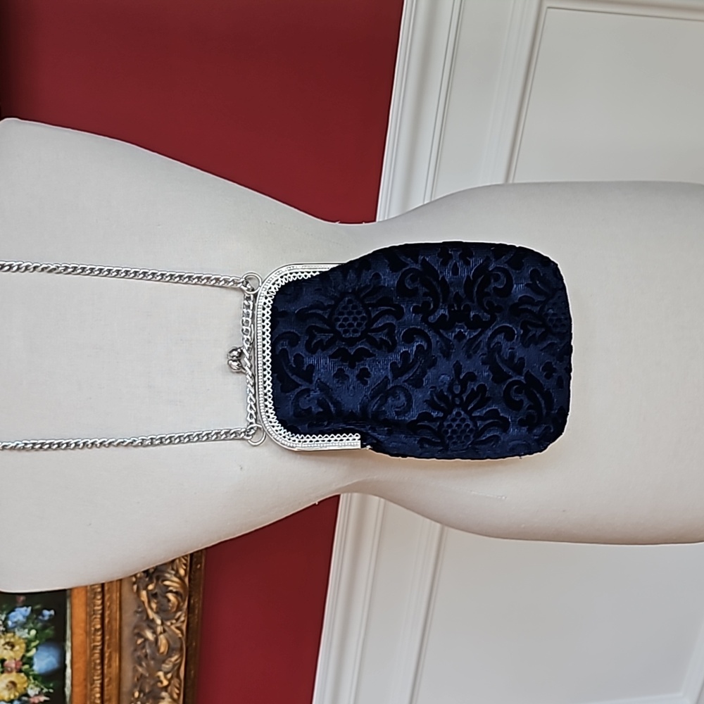 Vintage Kiss Lock Bag Purse Chain StrapNavy Velvet Grunge Gothic Bridal Evening